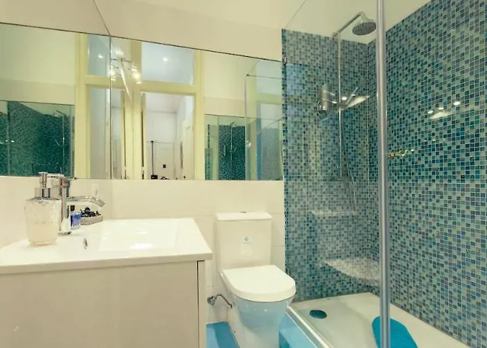 Charm Homes Historic Balcony & Art Lisbon