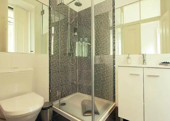 Апартаменты Charm Homes Historic Balcony & Art Лиссабон